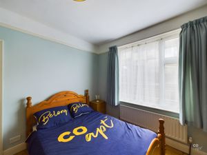 bedroom 1 - click for photo gallery